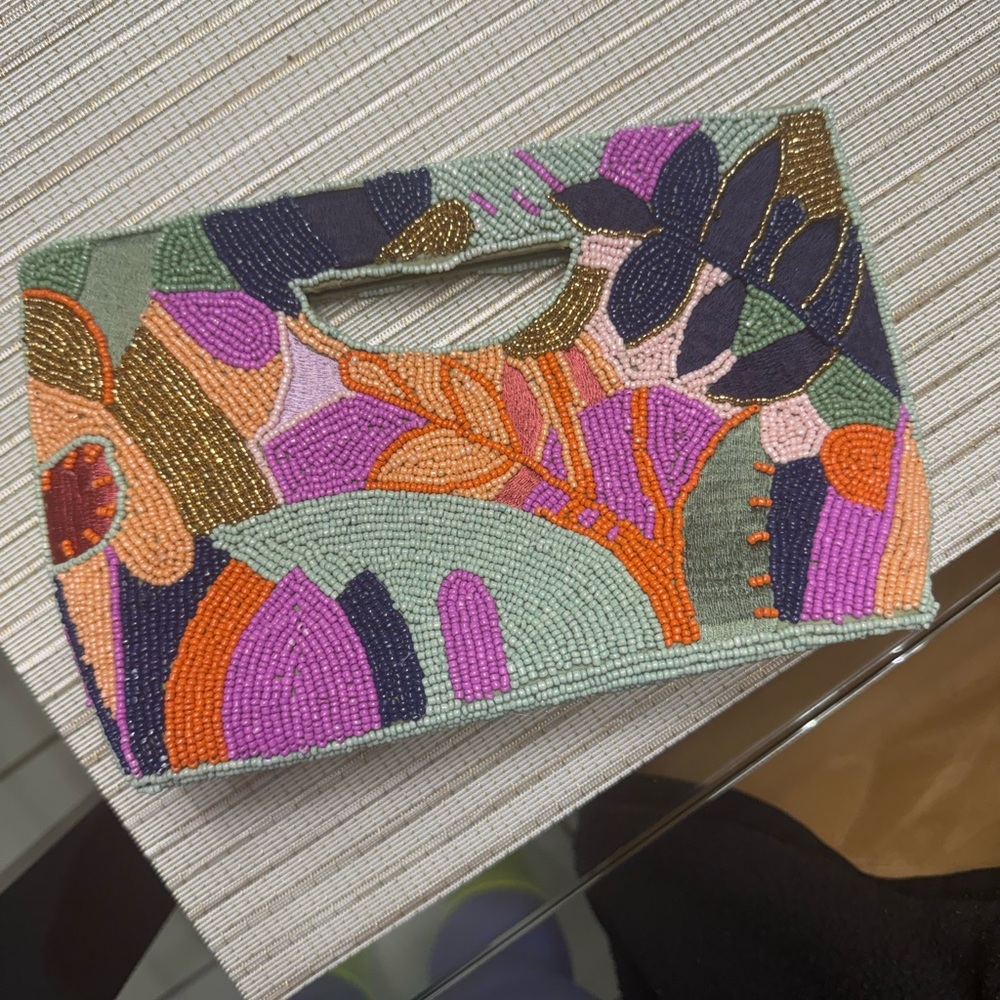Antik Kraft Multicolor Beaded Clutch